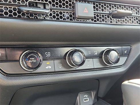 Used 2025 Honda HR-V Sport image 15