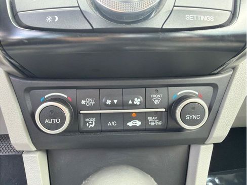 Used 2016 Acura ILX FWD image 17