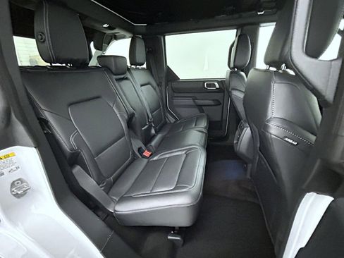 New 2026 Ford Bronco Outer Banks AWD/4WD image 18