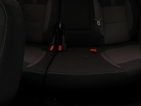 Used 2023 Chevrolet Blazer LT FWD image 13