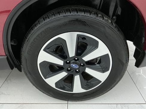 Used 2017 Subaru Forester 2.5i Premium w/ All-Weather Package AWD/4WD image 46