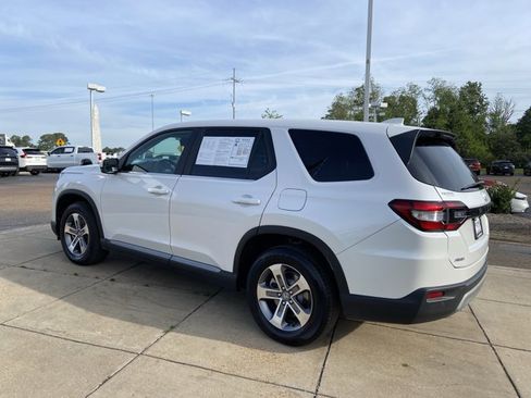 Used 2023 Honda Pilot EX-L image 8