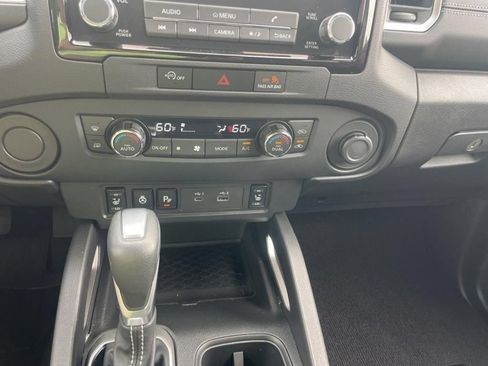 Used 2024 Nissan Frontier SL w/ Technology Package RWD image 19
