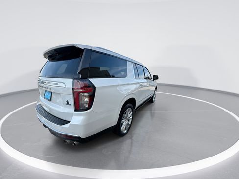 Used 2024 Chevrolet Suburban High Country image 8