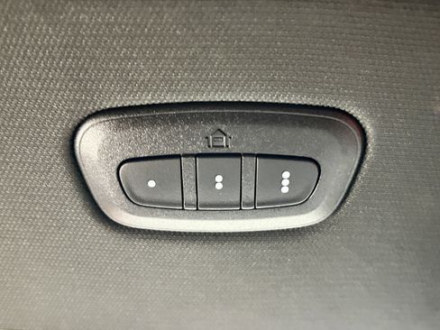 Used 2025 RAM 1500 Big Horn AWD/4WD image 39
