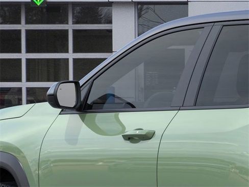 New 2026 Chevrolet Equinox LT w/ Convenience Package II image 12