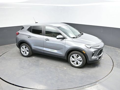Used 2025 Buick Encore GX Preferred AWD/4WD image 28