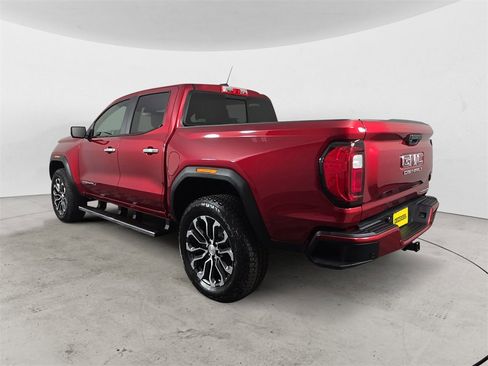 Certified 2025 GMC Canyon Denali image 3