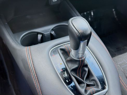Used 2025 Honda HR-V Sport image 13