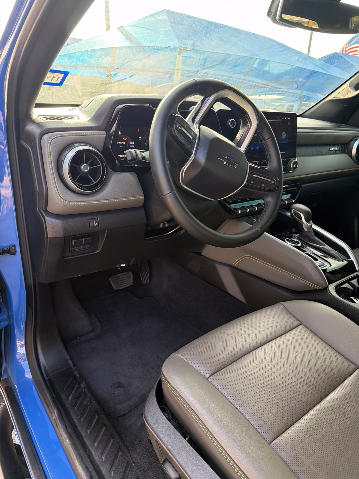 Used 2026 Chevrolet Colorado ZR2 w/ Technology Package AWD/4WD image 7