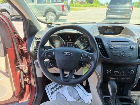 Used 2018 Ford Escape SE AWD/4WD image 17