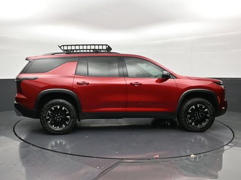 Used 2024 Chevrolet Traverse Z71 AWD/4WD image 6
