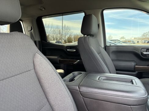 Used 2020 Chevrolet Silverado 1500 RST image 34