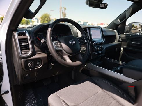New 2026 RAM 1500 Express AWD/4WD image 13