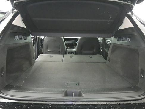 Used 2022 Buick Envision Avenir w/ Technology Package II FWD image 30