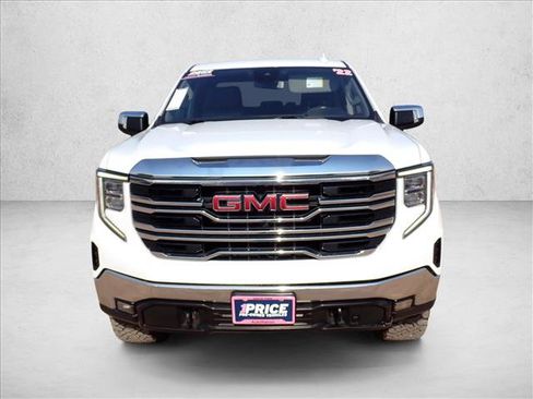 Used 2022 GMC Sierra 1500 SLT AWD/4WD image 5