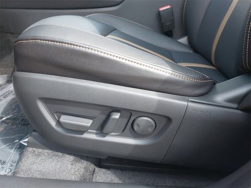 New 2025 MAZDA CX-90 Plug-In Hybrid w/ Premium Plus image 30