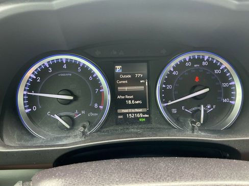 Used 2019 Toyota Highlander SE AWD/4WD image 19