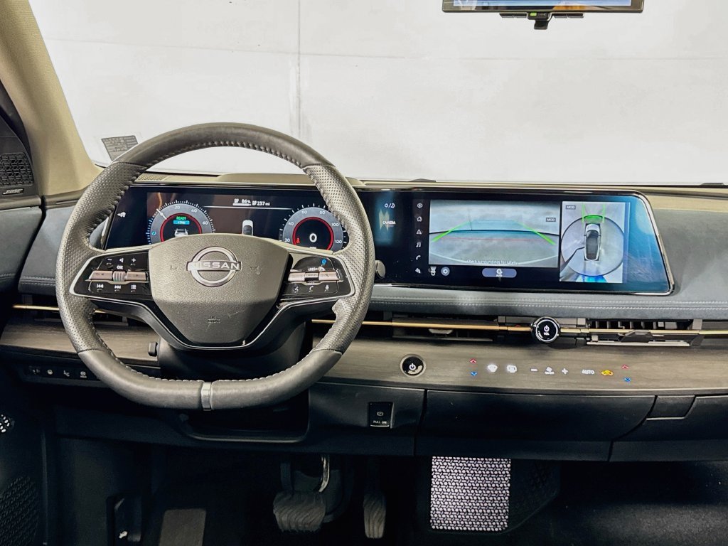 Used 2023 Nissan Ariya AWD/4WD image 13