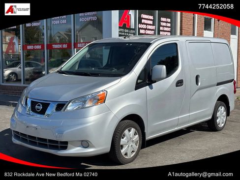 Used 2018 Nissan NV200 SV w/ Navigation Package image 1