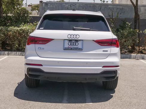 Used 2023 Audi Q3 2.0T Premium AWD/4WD image 9
