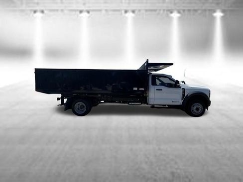 Used 2024 Ford F550 2WD Regular Cab Super Duty image 3