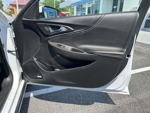 Used 2024 Chevrolet Malibu LT FWD image 20