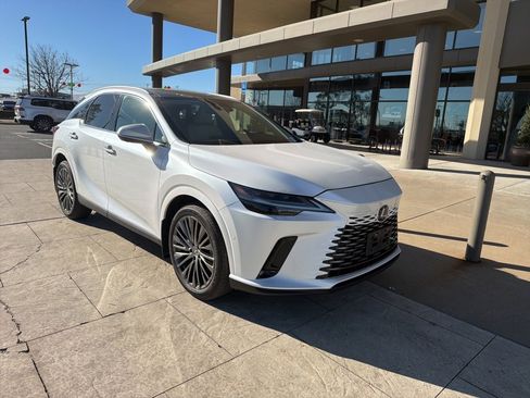 Used 2024 Lexus RX 350 image 2