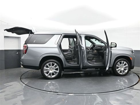 Used 2024 Chevrolet Tahoe High Country image 52