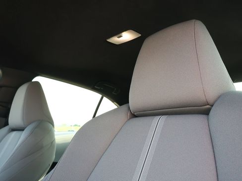 Used 2024 Toyota Corolla SE FWD image 14
