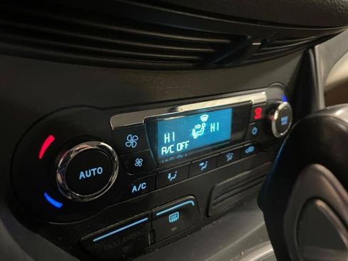 Used 2013 Ford C-MAX SE w/ Winter Pkg image 38