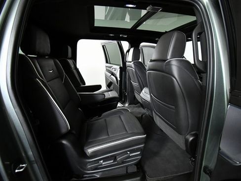 Used 2023 Cadillac Escalade ESV Sport w/ LPO, ONYX Package image 15