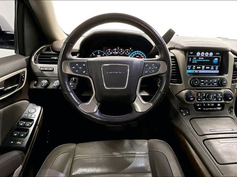 Used 2020 GMC Yukon Denali AWD/4WD image 6