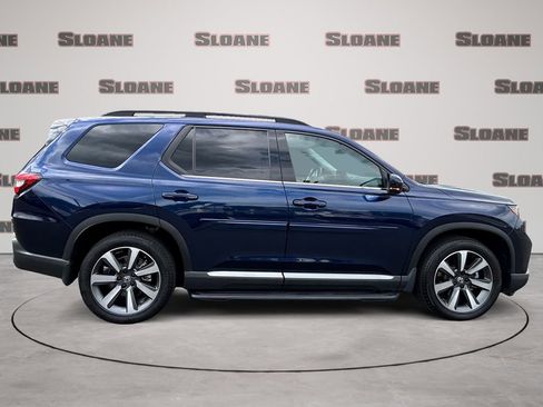 Certified 2024 Honda Pilot Elite image 6