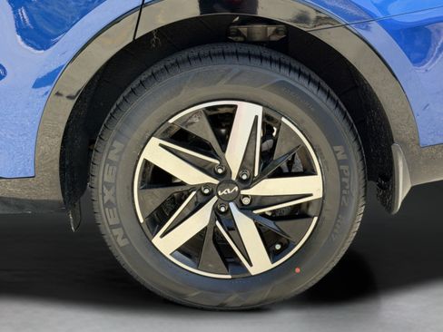 Certified 2022 Kia Sorento S FWD image 27