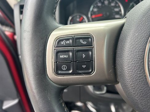 Used 2012 Jeep Liberty Limited Jet image 7