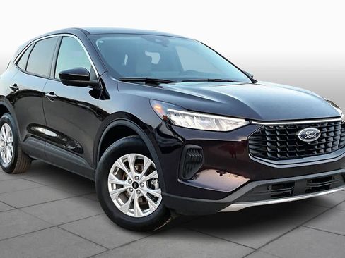 Certified 2023 Ford Escape Active w/ Tech Pack #2 image 3