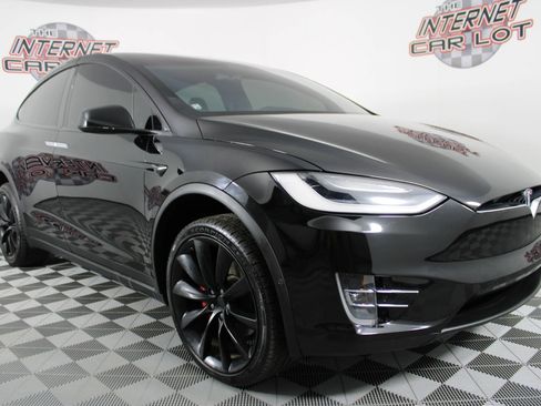 Used 2019 Tesla Model X Performance image 9