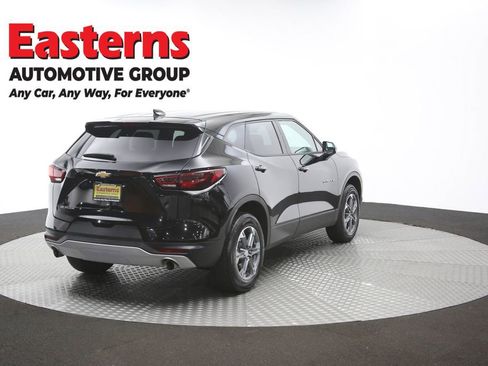 Used 2025 Chevrolet Blazer LT FWD image 37