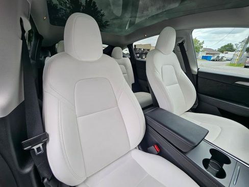 Used 2023 Tesla Model Y Long Range AWD/4WD image 59