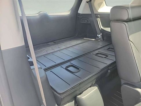 Used 2023 Honda Pilot Touring image 30