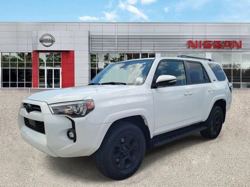 Used 2021 Toyota 4Runner SR5 Premium AWD/4WD image 6