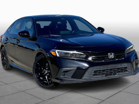 Used 2022 Honda Civic Sport image 2