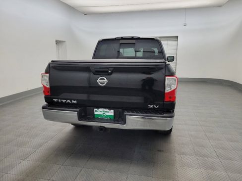Used 2017 Nissan Titan SV RWD image 7