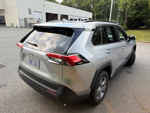 Used 2025 Toyota RAV4 XLE AWD/4WD image 13