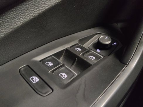 Used 2025 Volkswagen Jetta S FWD image 27