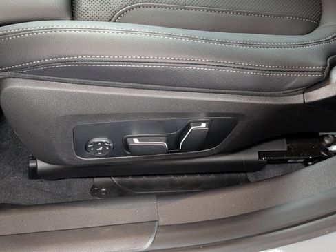 New 2026 BMW 330i xDrive Sedan w/ M Sport Package image 11