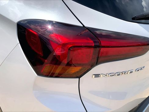 Certified 2023 Buick Encore GX Essence w/ Experience Buick Package FWD image 27