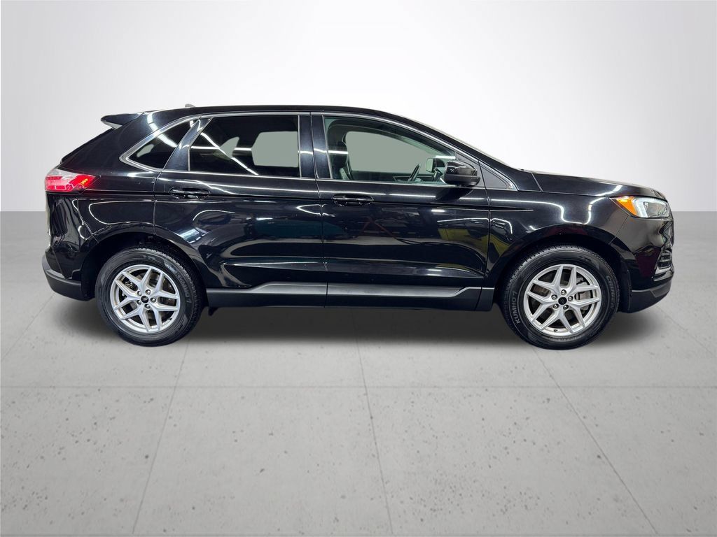 Used 2023 Ford Edge SEL AWD/4WD image 9