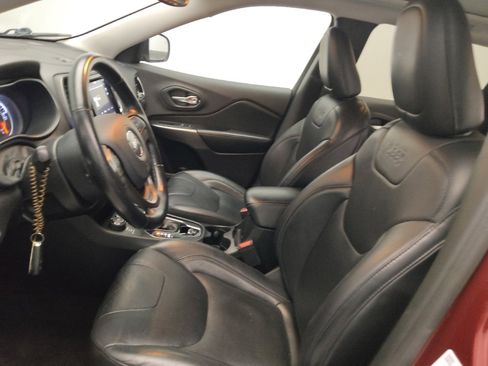 Used 2020 Jeep Cherokee Limited image 17